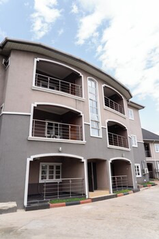 Astats Apartments,Nigeria>>Uyo,3.5 star