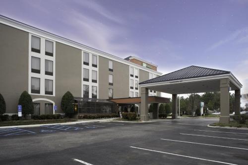 holiday inn express chester by ihg