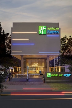 holiday inn express bengaluru bommasandra by ihg