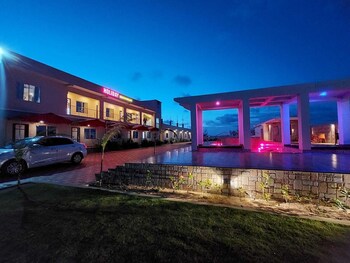 holiday beach resort mandarmani