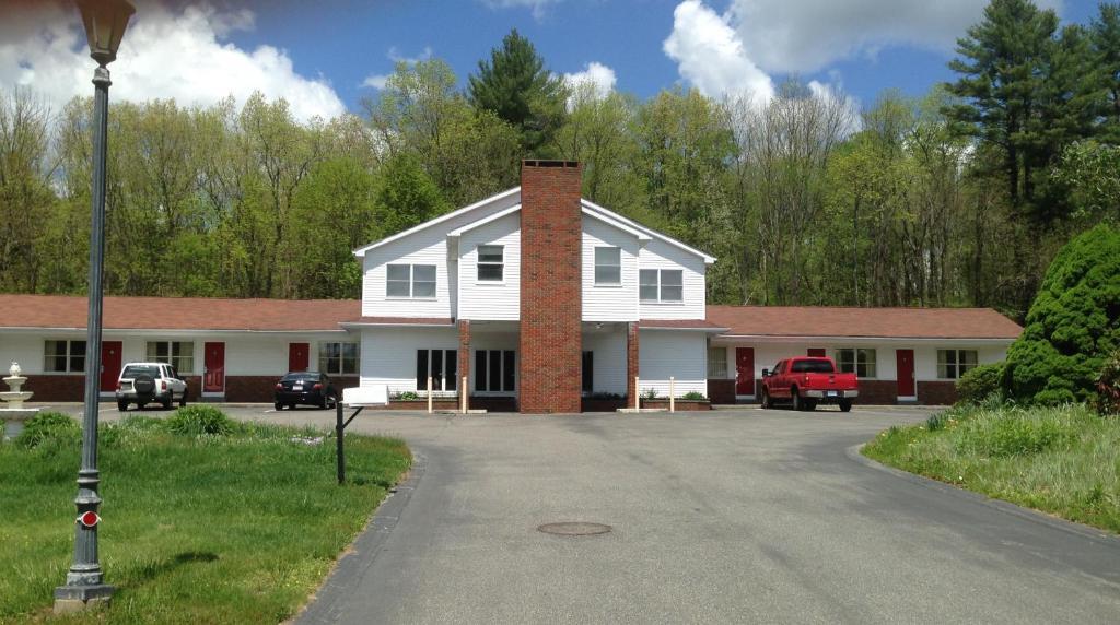 Economy Lodge,Sturbridge>>Fiskdale,3 star