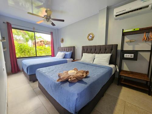 room-image