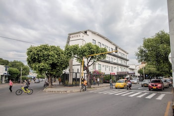 bianco hotel