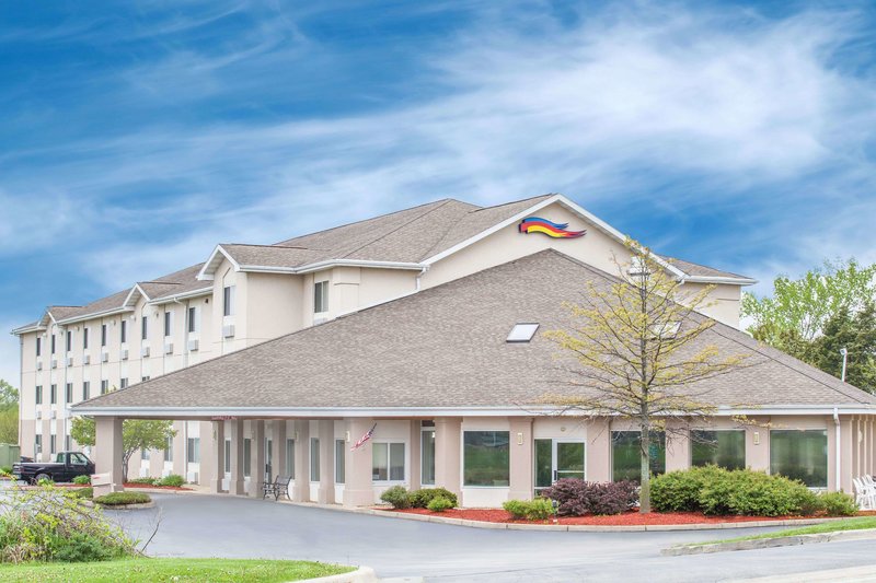 Baymont By Wyndham Freeport,Lanark>>Freeport,2.5 star