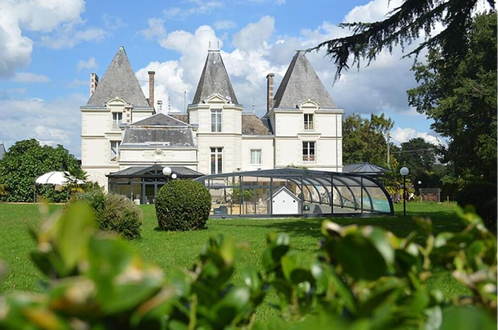 Le Domaine Du Chene Vert,,2 star