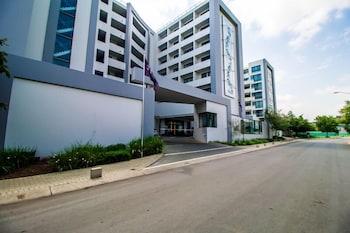 stay at the regency apartment hotel