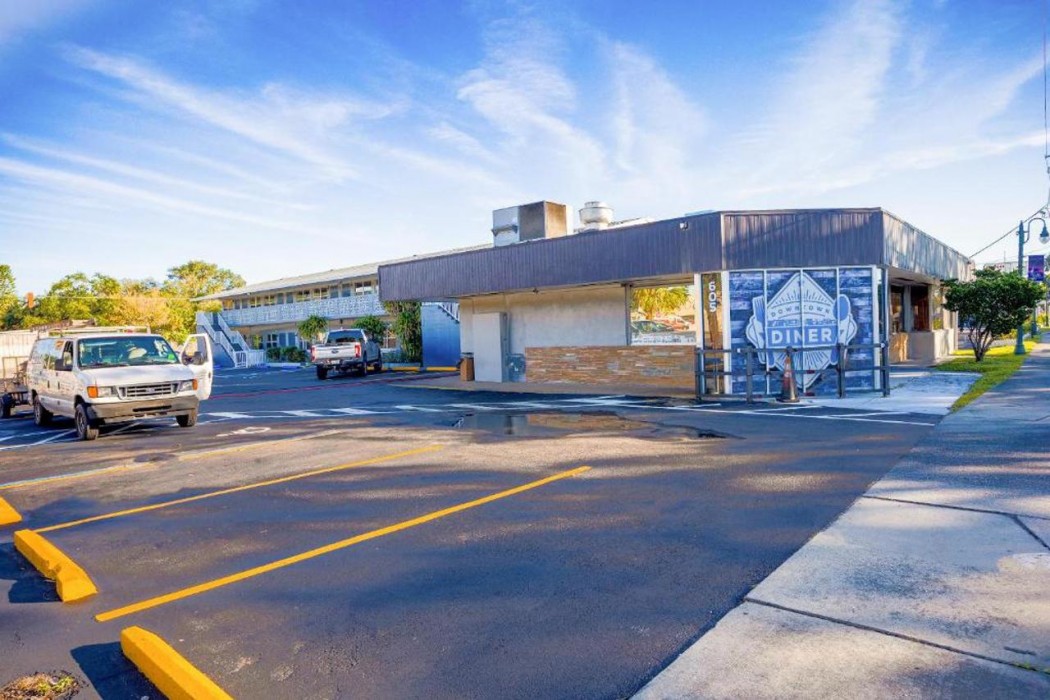 Sunrise Inn By Oyo Titusville Fl,Florida>>Titusville,2.5 star