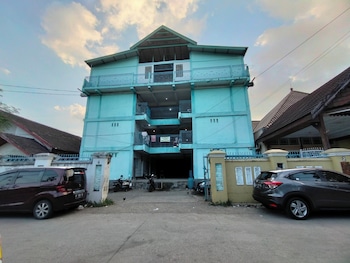 Spot On 92890 Losmen Bahalap Syariah Marabahan,Indonesia>>Banjarmasin,2 star