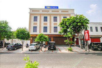 Hotel Taj Castle By Io Hotels,Putli Ghar,3 star