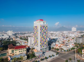 wink hotel tuy hoa beach