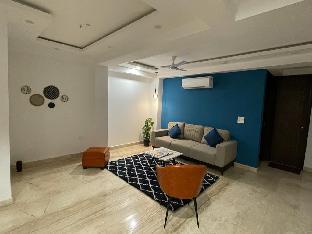 Flxho Uno - Golf Course Road,India>>Gurugram,4 star