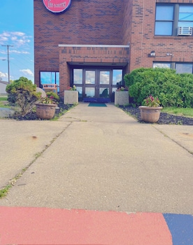 Illini Inn & Suites Hotel - Rantoul/Gifford/Champaign/Urbana,United States Of America>>Rantoul,2 star
