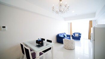 Strategic And Spacious 2Br Apartment At Trillium Residence,Indonesia>>Surabaya,0 star