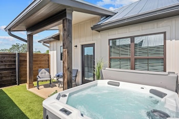 serengeti new build with hot tub