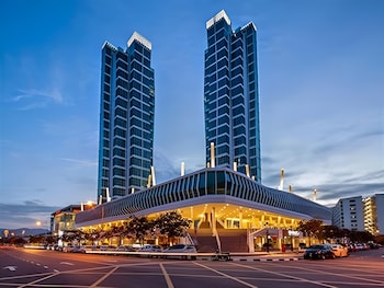 maritime suites by the only bnb