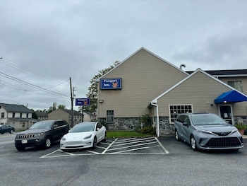 Passport Inn,United States Of America>>Paradise,2 star