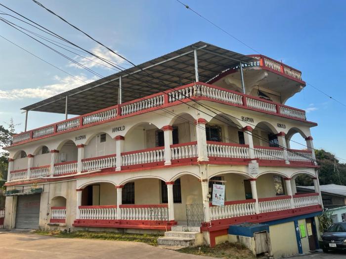Arnold's Guest House,Belize>>San Ignacio,3 star