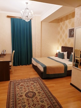 nemi hotel