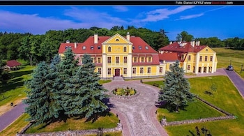 Palac W Rymaniu,Kolobrzeg>>Dzwirzyno,3 star