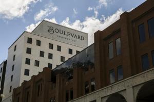 Plaza Hotel & Boulevard Convention – Vale Dos Vinhedos,Garibaldi>>Caxias Do Sul,3 star
