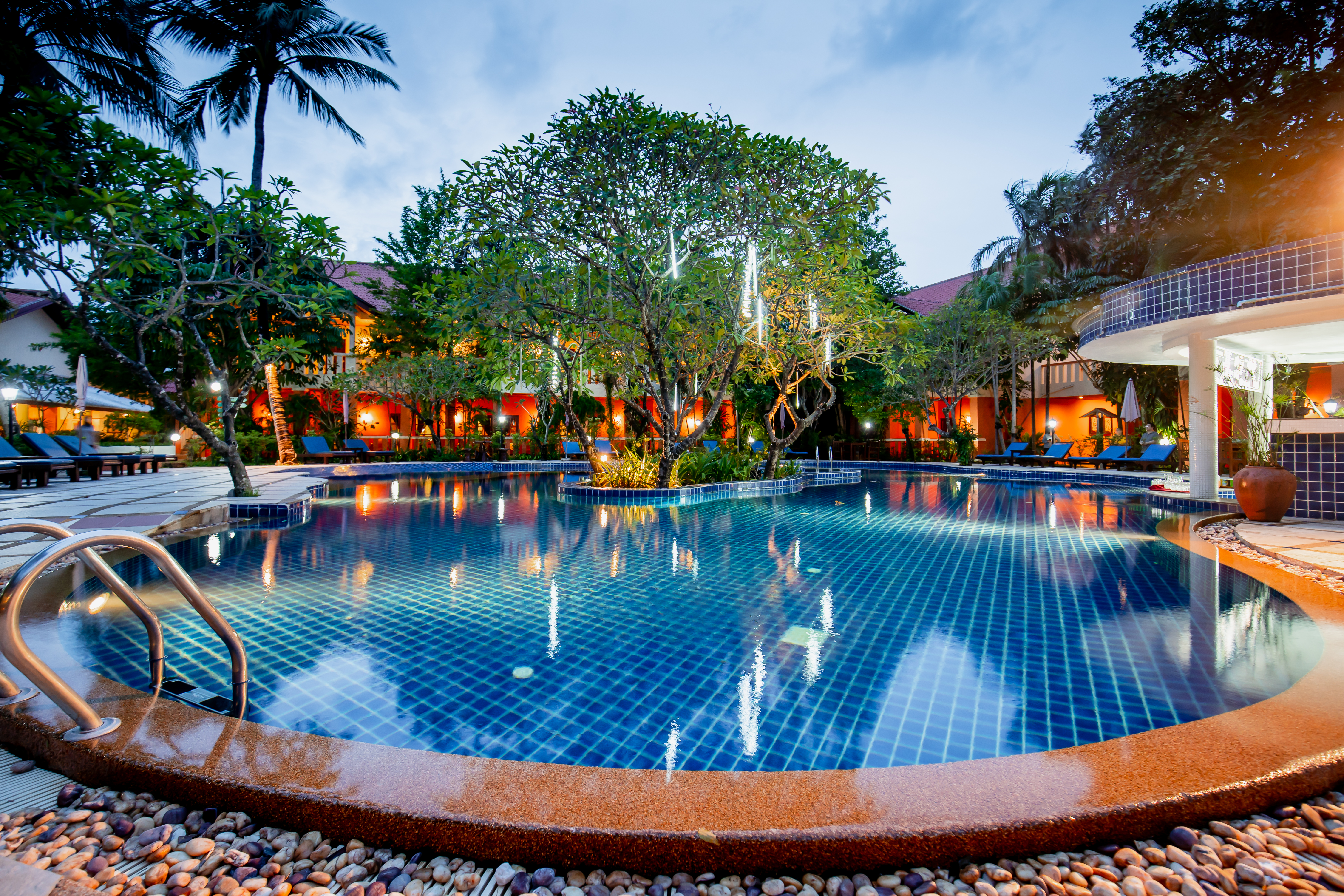 Patong Leelavadee Huating Holiday Phuket,Patong>>Kathu,3 star