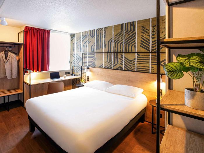ibis tours centre giraudeau
