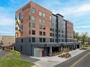 motto by hilton bentonville downtown