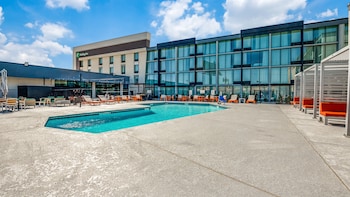 staybridge suites dallas market ctr love field an ihg hotel