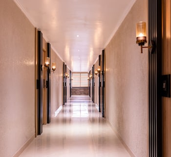 Alpine Hotel And Villas,,2 star