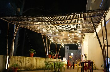 Pine Hideout,India>>Kathua,2 star