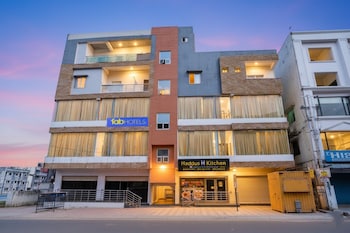 Fabhotel Skycity,,3 star