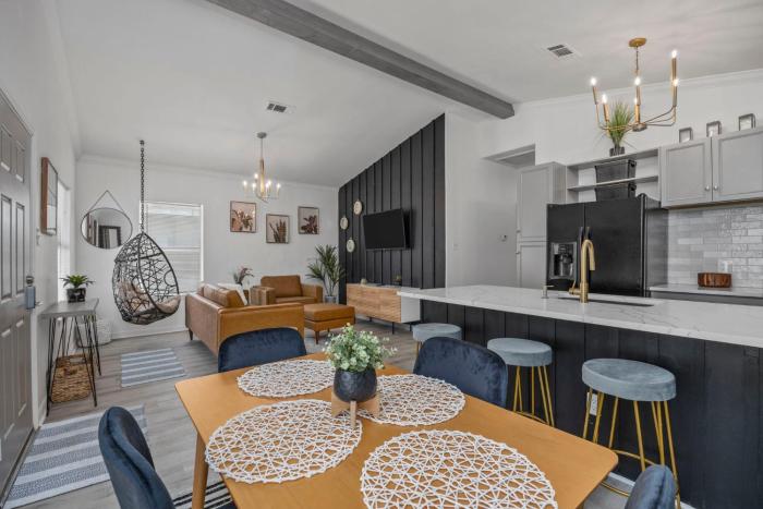 Wonderful Getaway In East Houston,United States Of America>>Houston,3 star