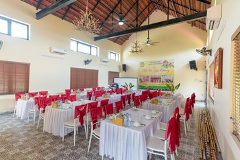 Luong Son Retreat,Hòa Bình>>Hanoi,2.5 star