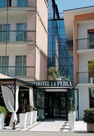 Hotel La Perla,Nago-Torbole>>Lake Garda,3 star
