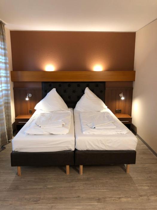 Hotel & Restaurant Poseidon,Bavaria>>Bayreuth,2 star