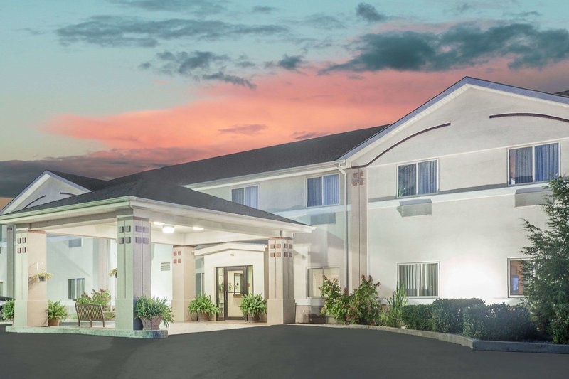 Super 8 By Wyndham Central City,Dunmor>>Central City,2 star
