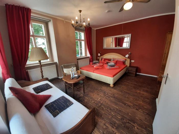 Pension Havana Club,Hetschburg>>Weimar,3 star