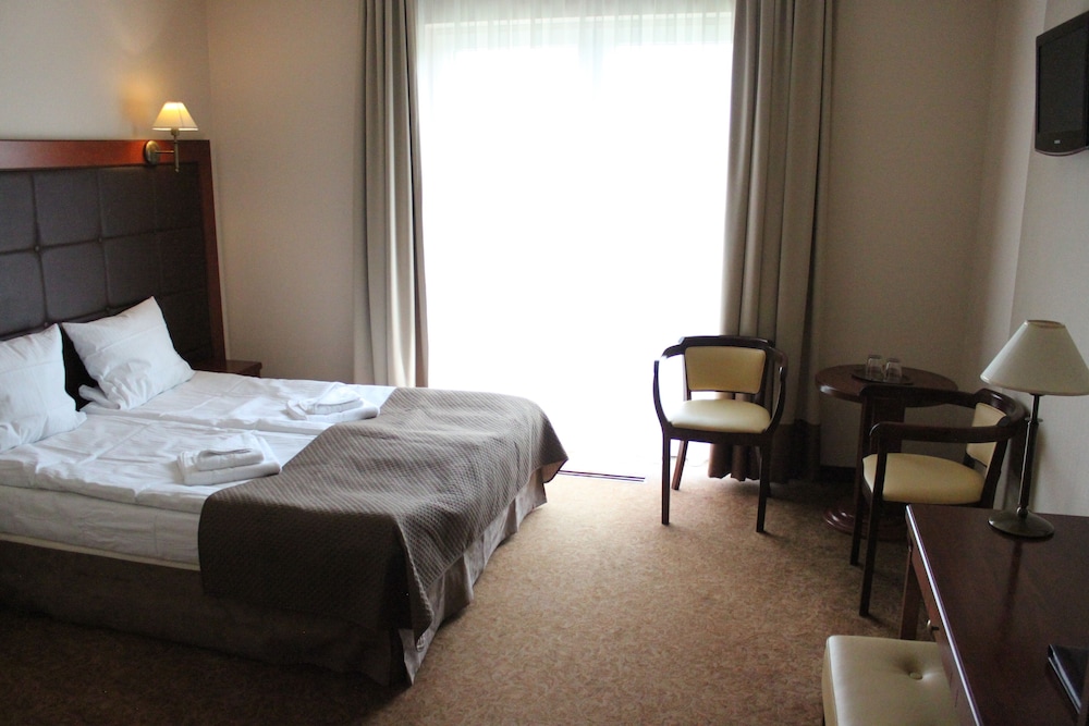 Gniecki Gdansk,Gdansk>>Elganowo,3 star