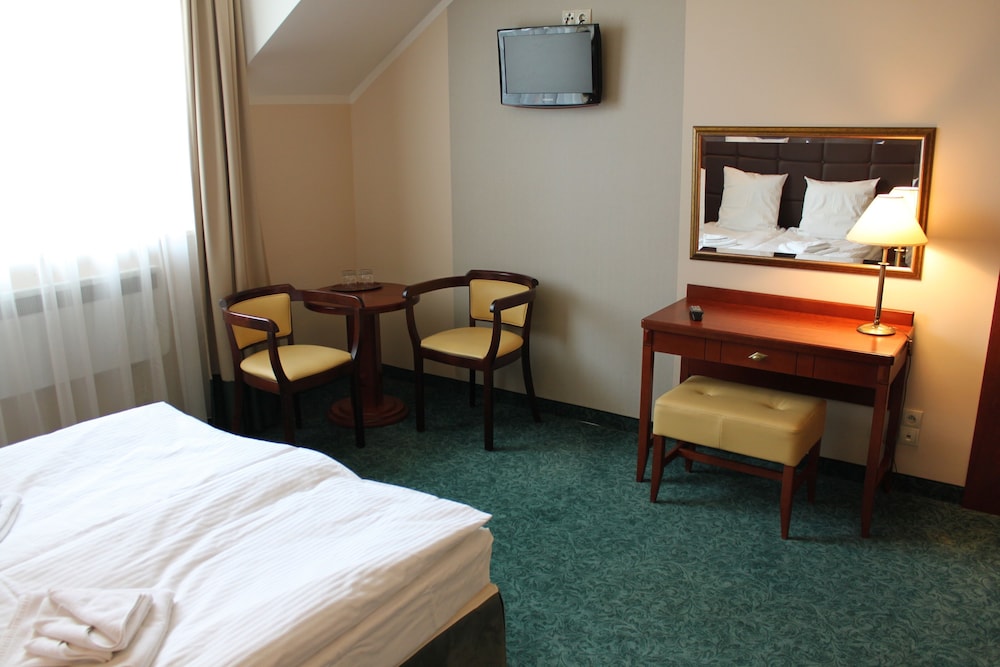 Gniecki Gdansk,Gdansk>>Elganowo,3 star