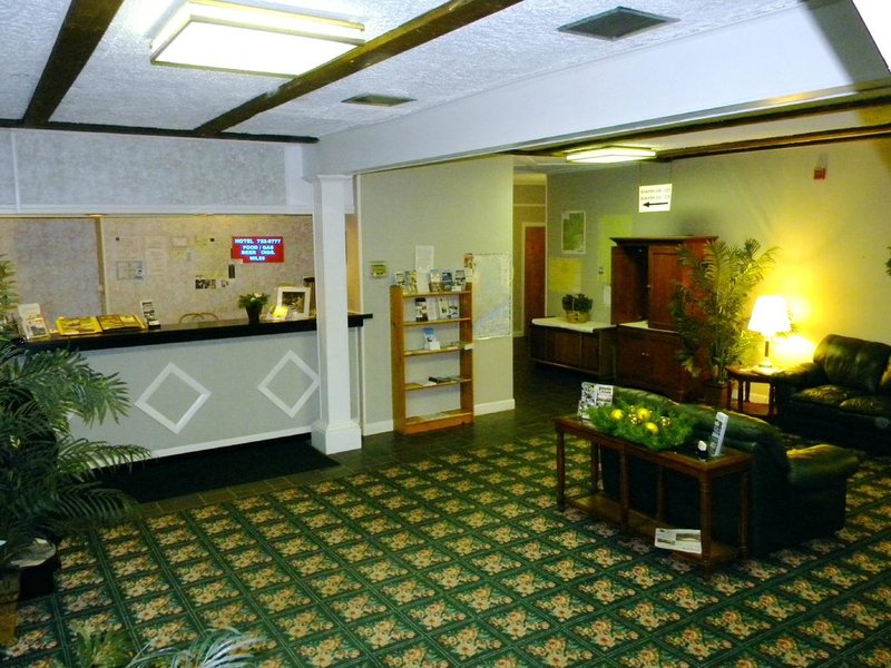 Baxter Park Inn,Penobscot>>Millinocket,2 star