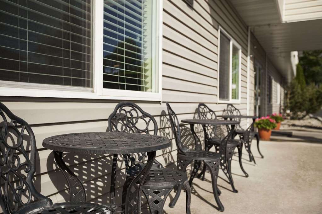 Super 8 By Wyndham Salmon,Jackson>>Idaho,2 star