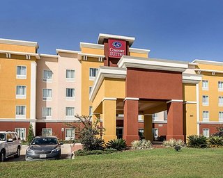 comfort suites near tanger outlet mall