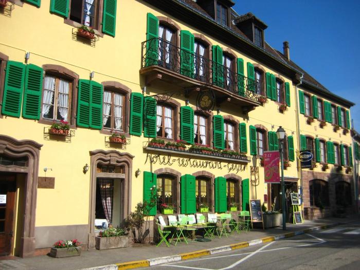 Logis Hotel-Restaurant Aux Trois Roses,Bas-Rhin>>Alsace,3 star