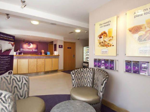 Premier Inn Huddersfield Central,Kirklees>>Huddersfield,3 star