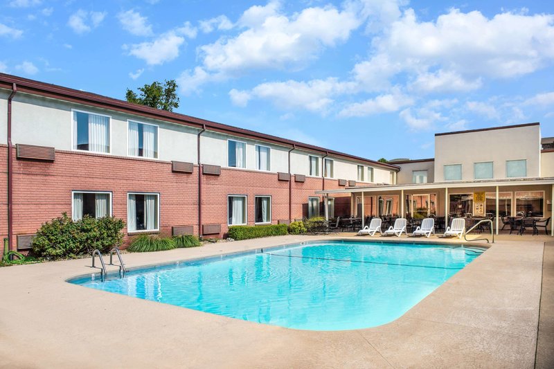 the bransinn entertainment district