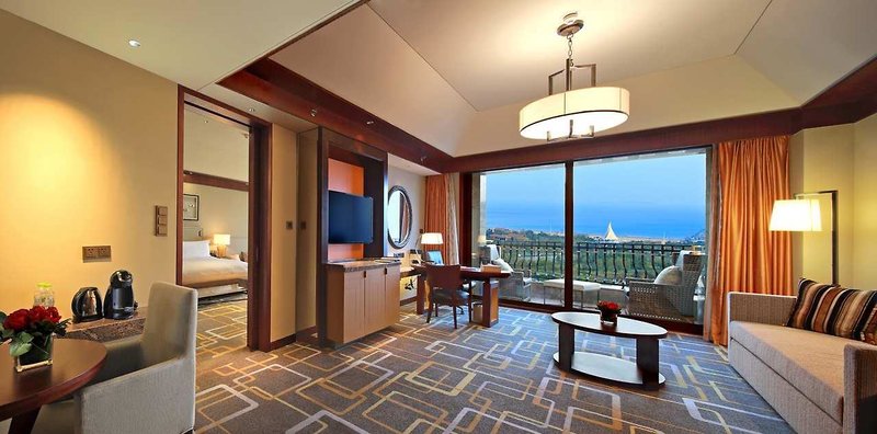 Hilton Qindao Golden Beach,Huangdao District>>Huangdao,5 star