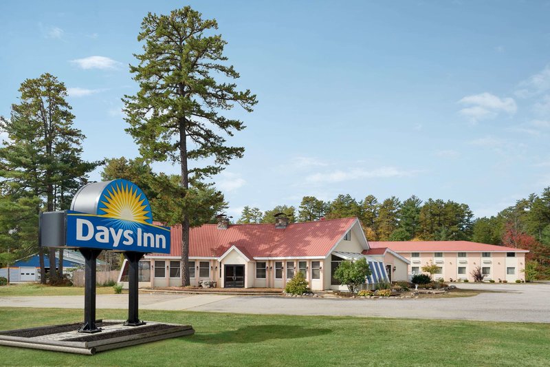 Days Inn By Wyndham Tamworth,Chocorua>>Carroll,2.5 star