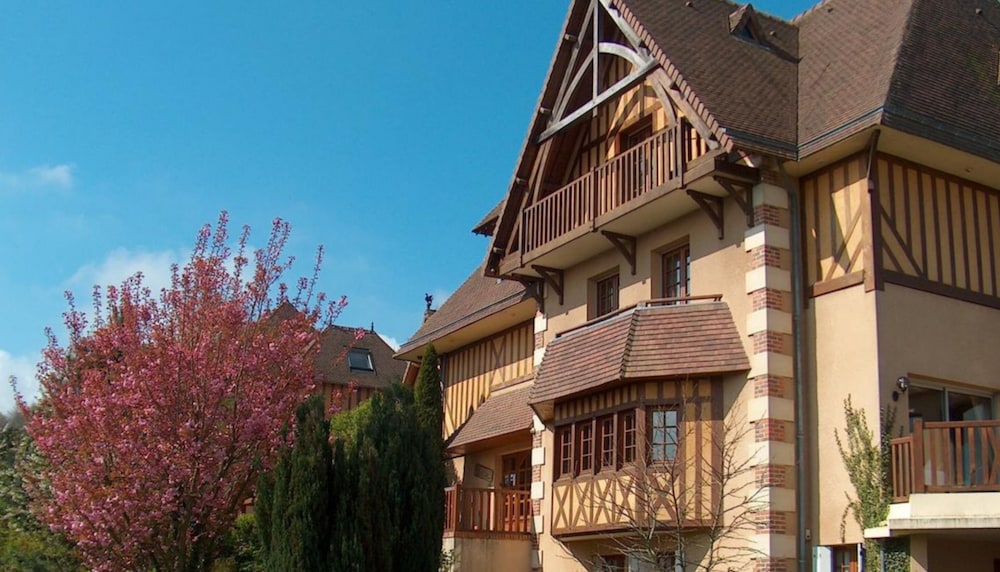 Le Romantica Honfleur,Cricqueboeuf>>Calvados,3 star