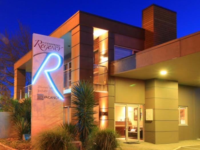 fitzherbert regency motor lodge