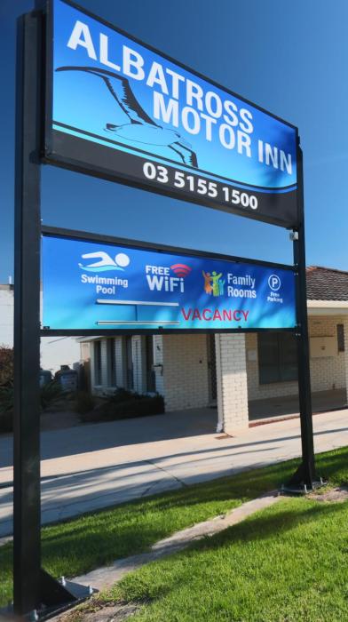 Albatross Motor Inn,,3 star